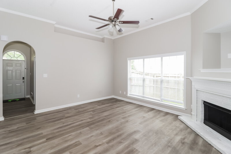 2,590/Mo, 8645 Valmont Cir Cordova, TN 38016 Living Room View