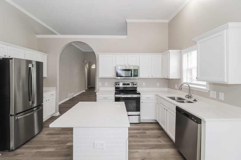 2,590/Mo, 8645 Valmont Cir Cordova, TN 38016 Kitchen View