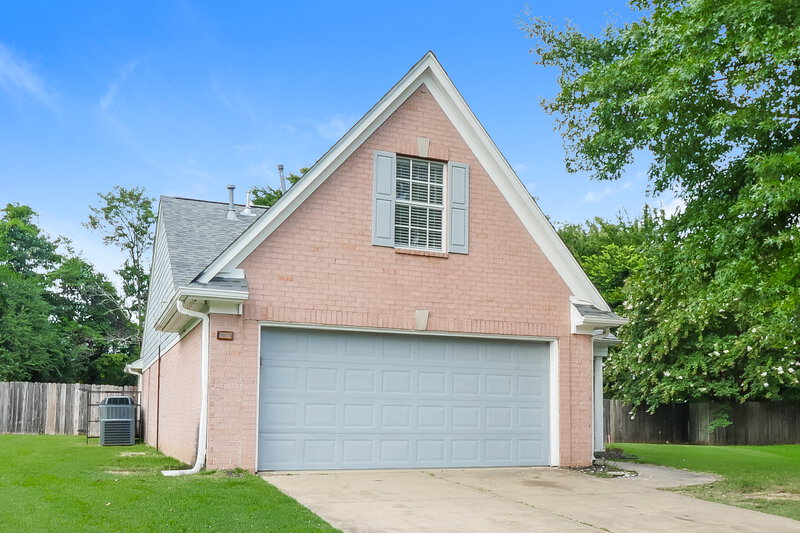 1,810/Mo, 10678 Pecan Meadow Dr N Olive Branch, MS 38654 External View