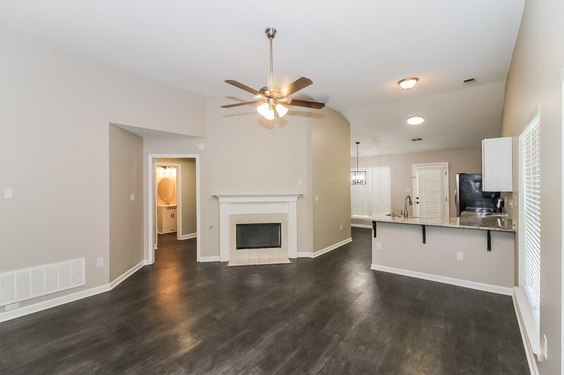 2,020/Mo, 10678 Pecan Meadow Dr N Olive Branch, MS 38654 Living Room View 3