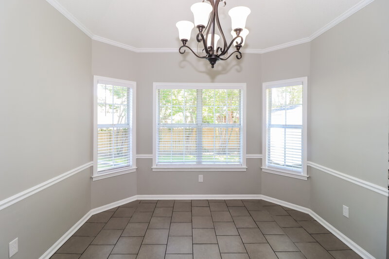 2,120/Mo, 1915 Pecan Grove Dr Southaven, MS 38671 Dining Room View