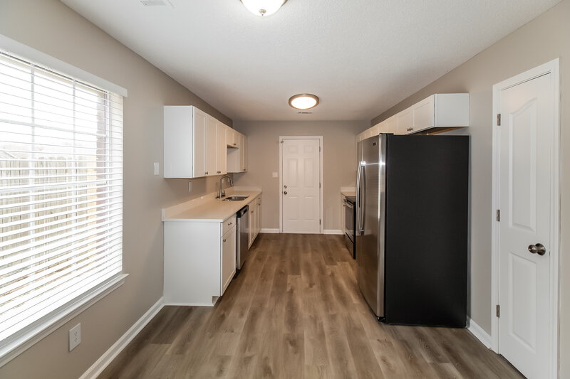 1,630/Mo, 1879 Thomas St Horn Lake, MS 38637 Kitchen View