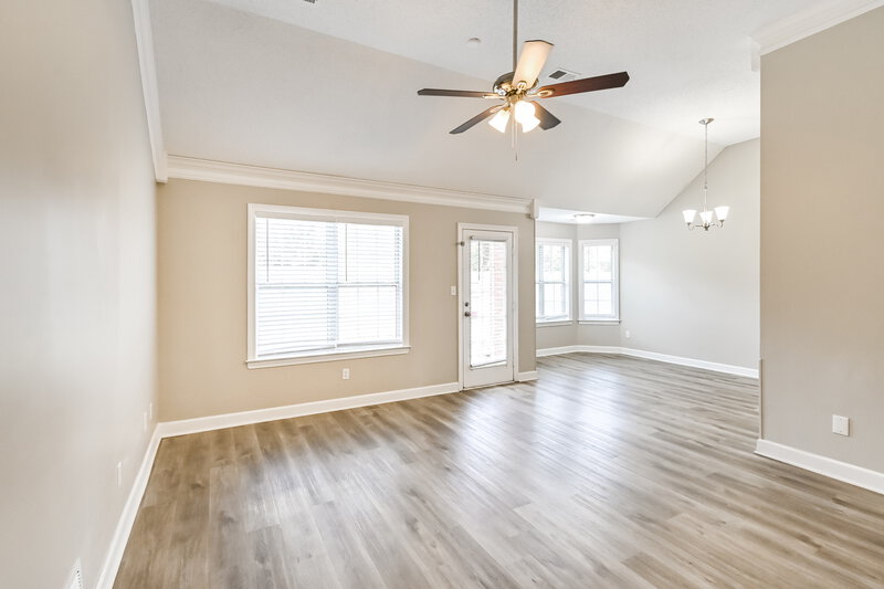 1,910/Mo, 838 Clearview Cv Southaven, MS 38672 Living Room View 3