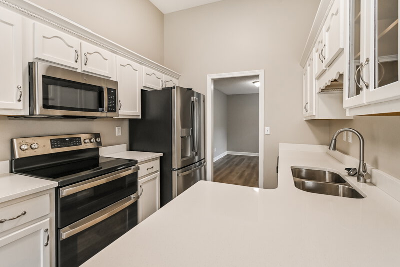 1,910/Mo, 838 Clearview Cv Southaven, MS 38672 Kitchen View