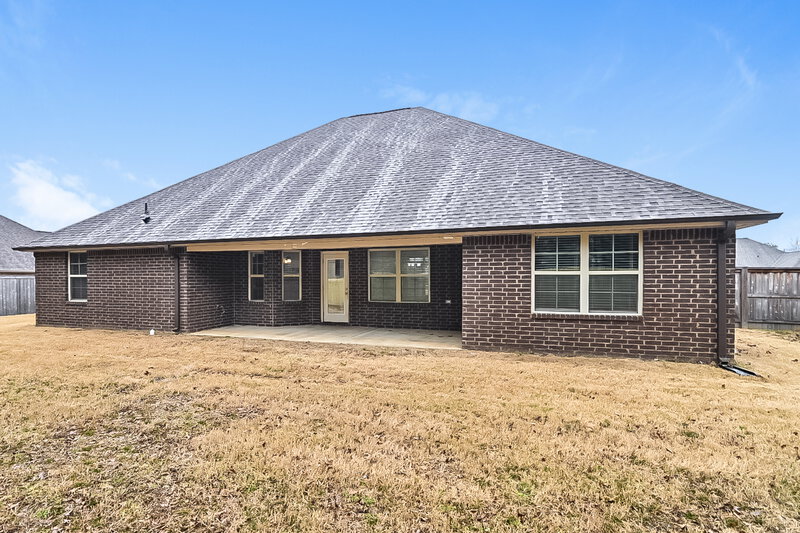 2,375/Mo, 8679 Courtly Cir S Olive Branch, MS 38654 Rear View