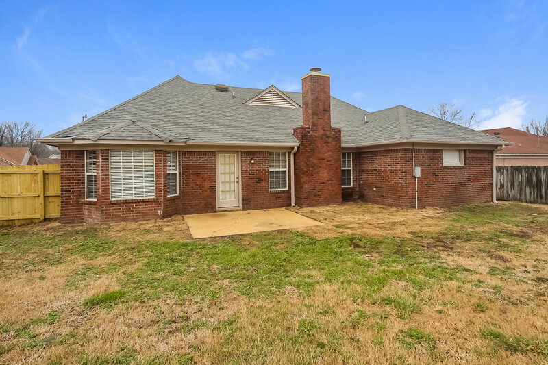 1,585/Mo, 7326 Bramble Ln Walls, MS 38680 Rear View
