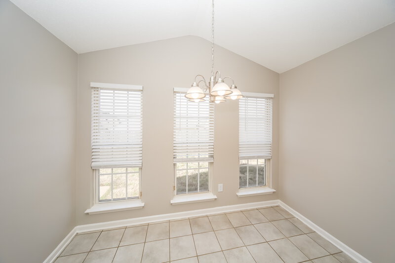 2,085/Mo, 5683 Antler Trl Southaven, MS 38672 Dining Room View