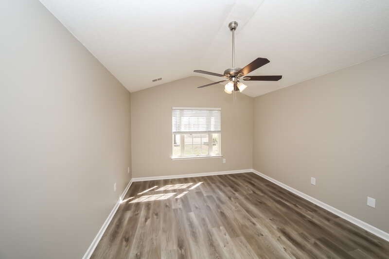 2,085/Mo, 5683 Antler Trl Southaven, MS 38672 Main Bedroom View