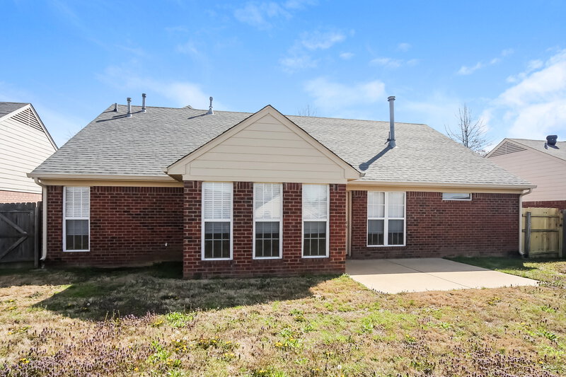 2,085/Mo, 5683 Antler Trl Southaven, MS 38672 Rear View 2