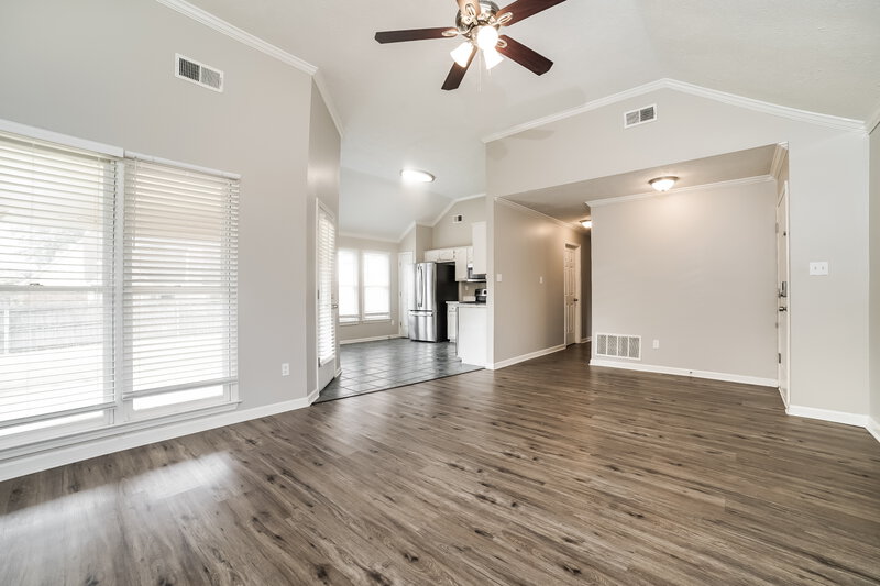 1,970/Mo, 7907 Tankard Dr Memphis, TN 38125 Living Room View