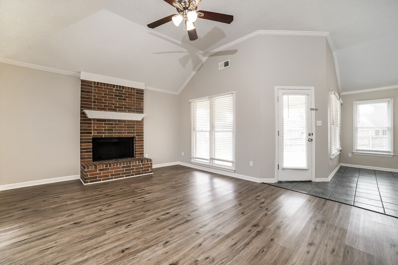 1,970/Mo, 7907 Tankard Dr Memphis, TN 38125 Living Room View 3