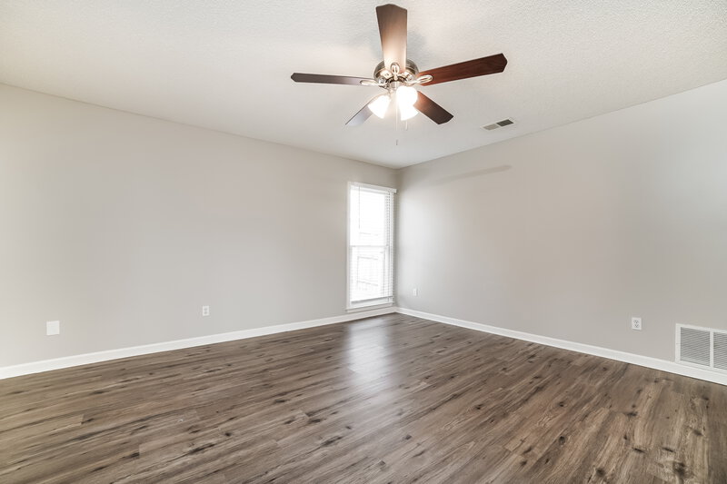 1,970/Mo, 7907 Tankard Dr Memphis, TN 38125 Main Bedroom View 2