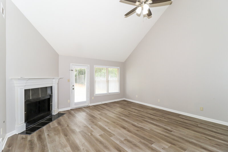 1,925/Mo, 1522 Appling Wood Cv S Cordova, TN 38016 Living Room View
