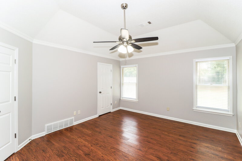1,925/Mo, 1522 Appling Wood Cv S Cordova, TN 38016 Main Bedroom View