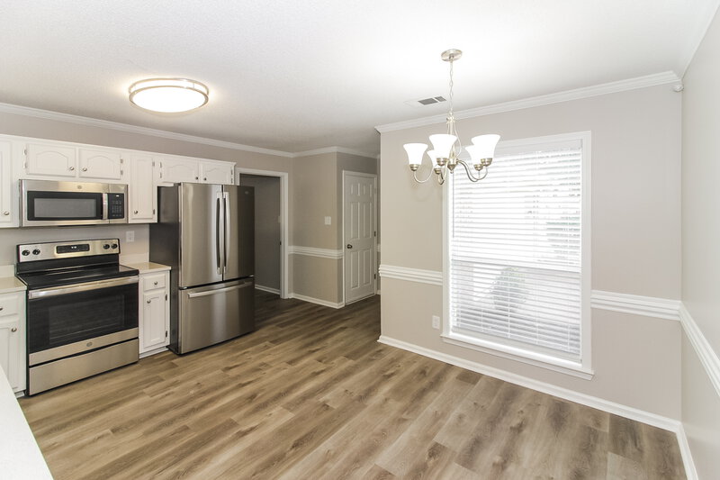 2,385/Mo, 632 Shelley Renee Ln Cordova, TN 38018 Kitchen View 2