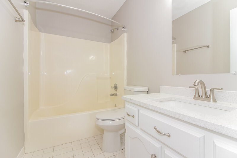 2,385/Mo, 632 Shelley Renee Ln Cordova, TN 38018 Bathroom View