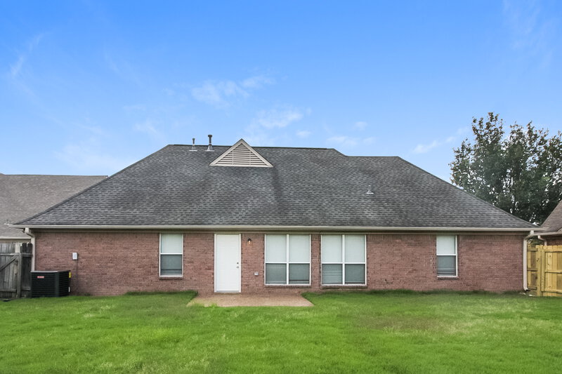 2,385/Mo, 632 Shelley Renee Ln Cordova, TN 38018 Rear View