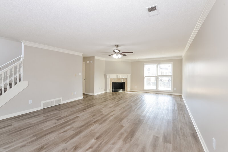 2,510/Mo, 8959 Raspberry Ln Cordova, TN 38016 Living Room View