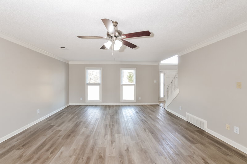 2,510/Mo, 8959 Raspberry Ln Cordova, TN 38016 Living Room View 3