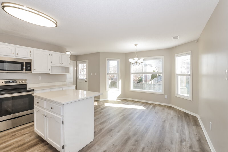 2,510/Mo, 8959 Raspberry Ln Cordova, TN 38016 Kitchen View 2
