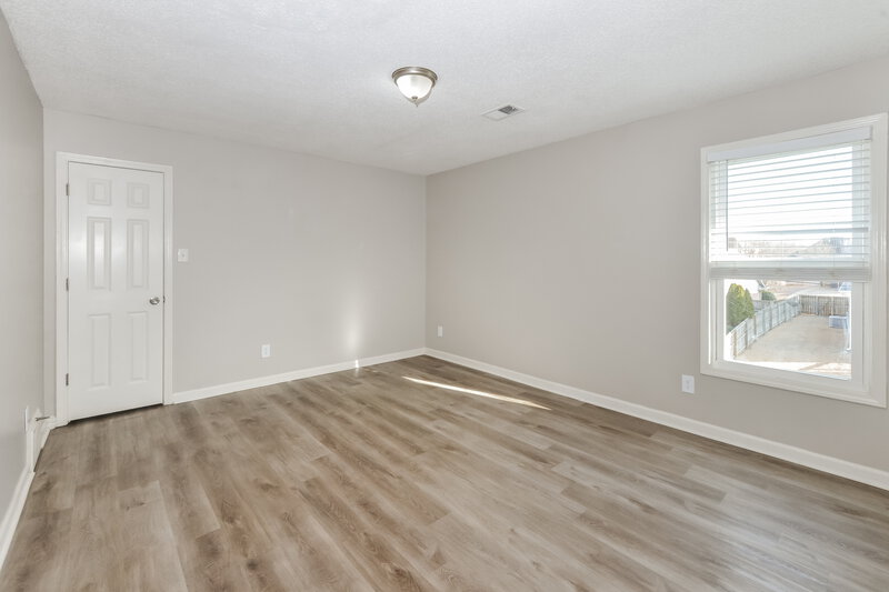 2,510/Mo, 8959 Raspberry Ln Cordova, TN 38016 Main Bedroom View