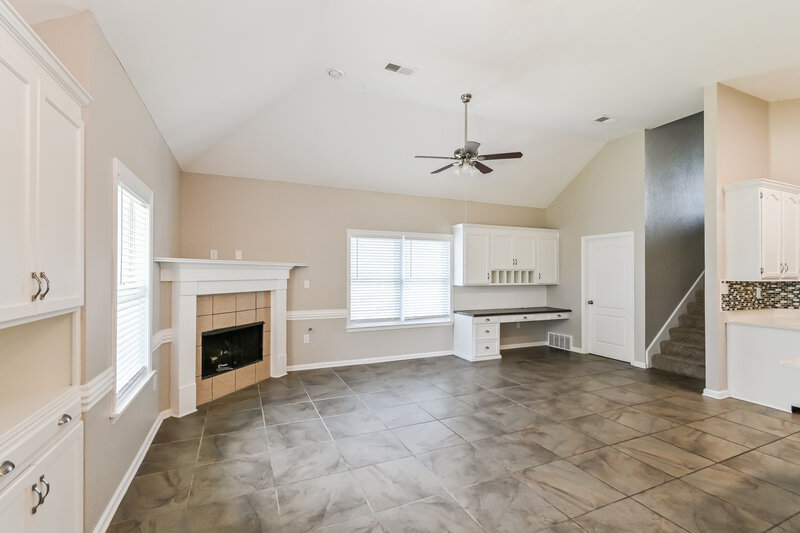 2,470/Mo, 6308 Acree Ln Olive Branch, MS 38654 Family Room View 2