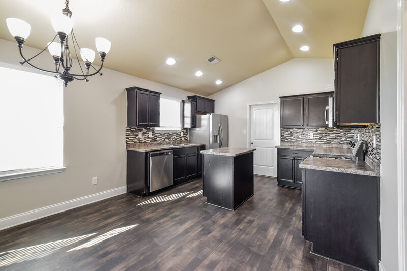 1,950/Mo, 8759 Kimberly Dawn Dr Southaven, MS 38671 Kitchen View