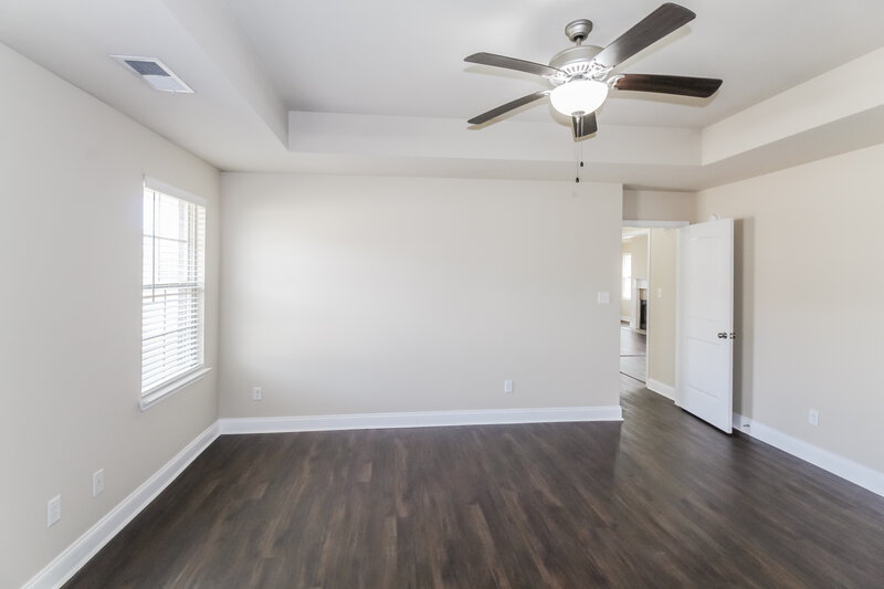 2,010/Mo, 8759 Kimberly Dawn Dr Southaven, MS 38671 Main Bedroom View 3