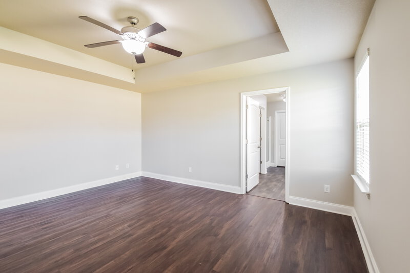 1,950/Mo, 8759 Kimberly Dawn Dr Southaven, MS 38671 Main Bedroom View 2