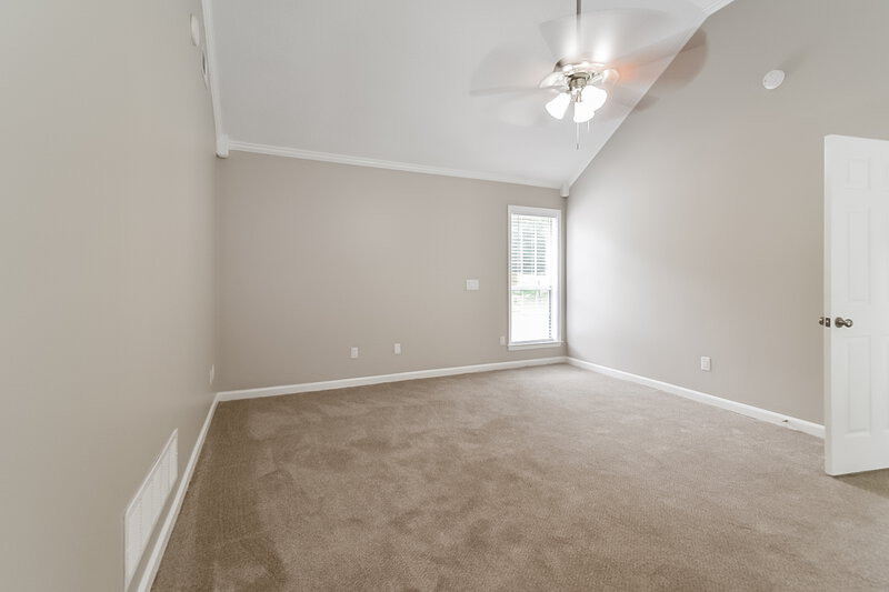2,040/Mo, 4401 Okeechobee Dr Nesbit, MS 38651 Main Bedroom View 2