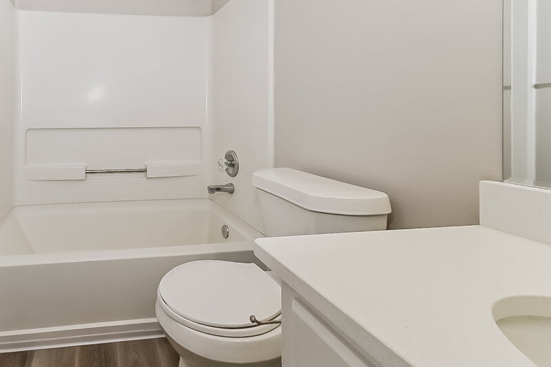 2,270/Mo, 3045 Caitlynn Cir N Horn Lake, MS 38637 Bathroom View