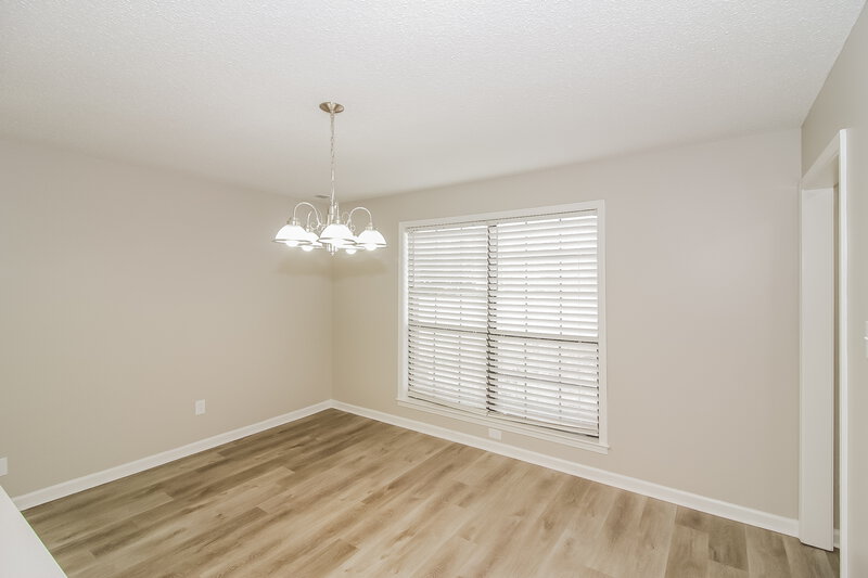 1,675/Mo, 6931 Hillshire Dr Memphis, TN 38133 Dining Room View 2