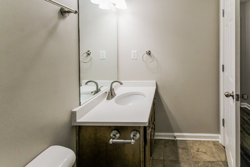 2,580/Mo, 927 Trafalgar Dr Southaven, MS 38671 Bathroom View