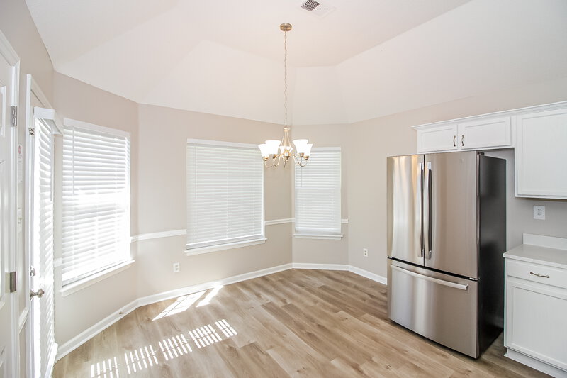 1,870/Mo, 160 Garden View Dr Oakland, TN 38060 Dining Room View