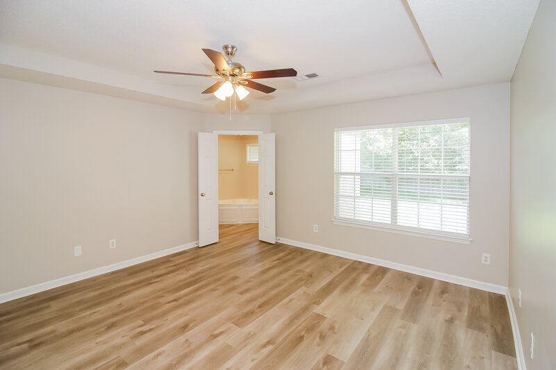 1,870/Mo, 160 Garden View Dr Oakland, TN 38060 Main Bedroom View 2
