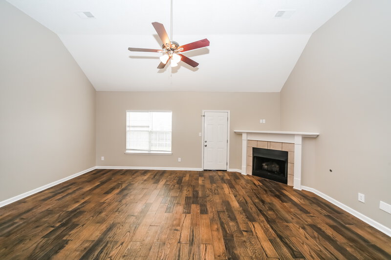 2,190/Mo, 9203 Conrad Dr Olive Branch, MS 38654 Living Room View 2