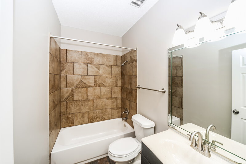 2,190/Mo, 9203 Conrad Dr Olive Branch, MS 38654 Bathroom View