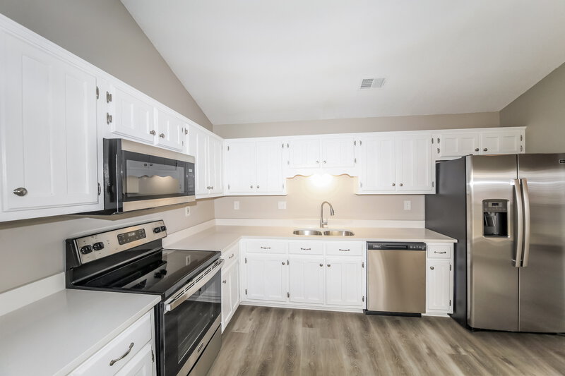 1,785/Mo, 6586 Bentley Cv Horn Lake, MS 38637 Kitchen View
