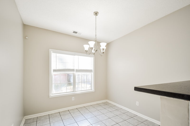 2,950/Mo, 2725 Misty Valley Cv Lakeland, TN 38002 Breakfast Nook View