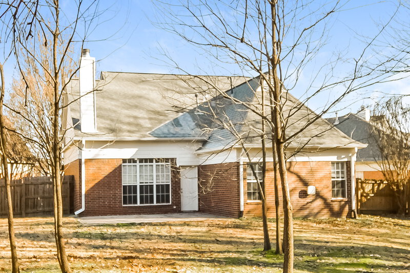2,950/Mo, 2725 Misty Valley Cv Lakeland, TN 38002 Rear View