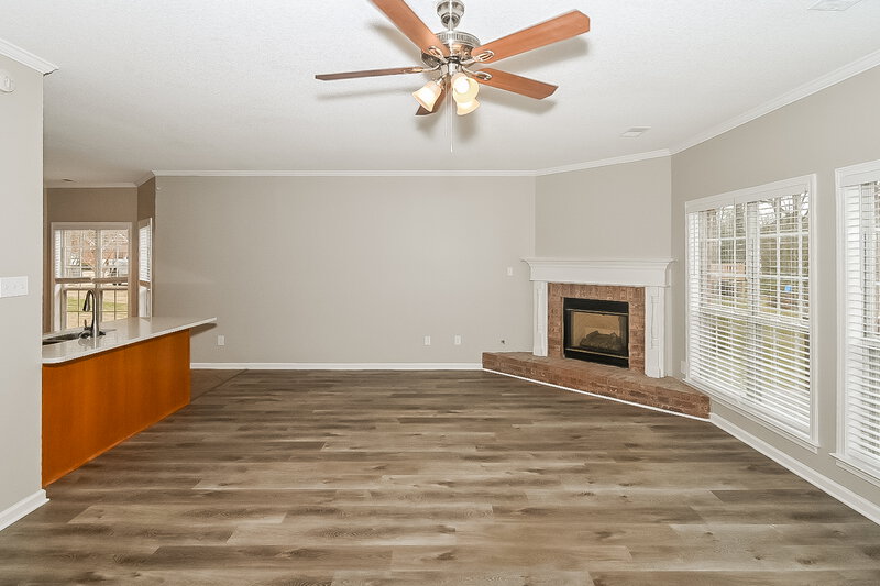 3,350/Mo, 3710 Shelby Cv Hernando, MS 38632 Living Room View 2
