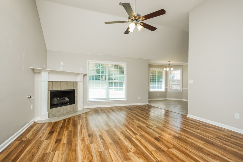 2,930/Mo, 8911 Oak Grove Blvd Olive Branch, MS 38654 Living Room View