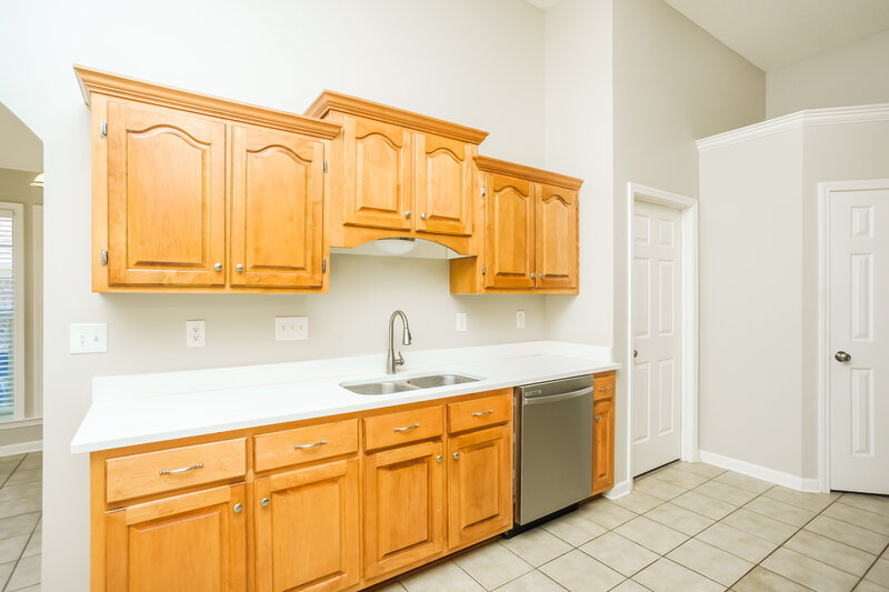 2,930/Mo, 8911 Oak Grove Blvd Olive Branch, MS 38654 Kitchen View