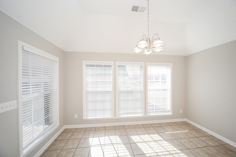 2,155/Mo, 8911 Oak Grove Blvd Olive Branch, MS 38654 Family Room View