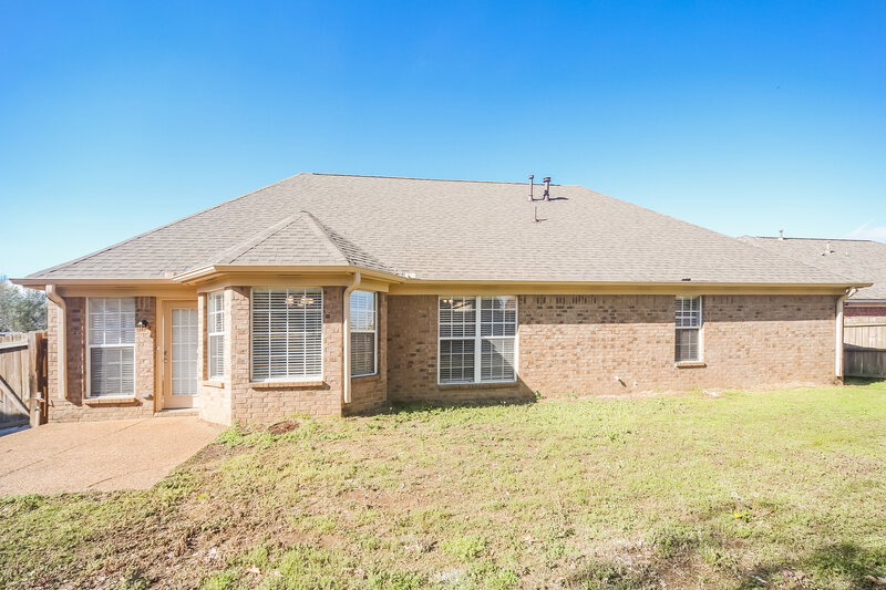 2,155/Mo, 8911 Oak Grove Blvd Olive Branch, MS 38654 Rear View