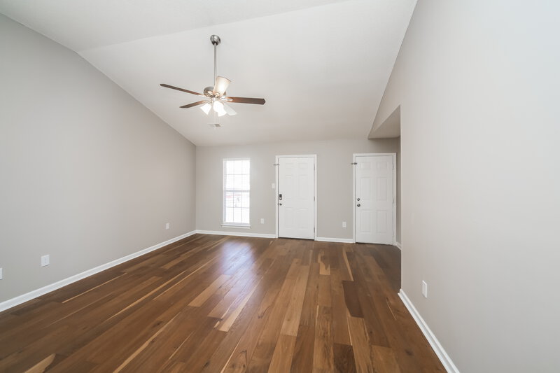 1,725/Mo, 5305 Bradley Ln Southaven, MS 38671 Living Room View