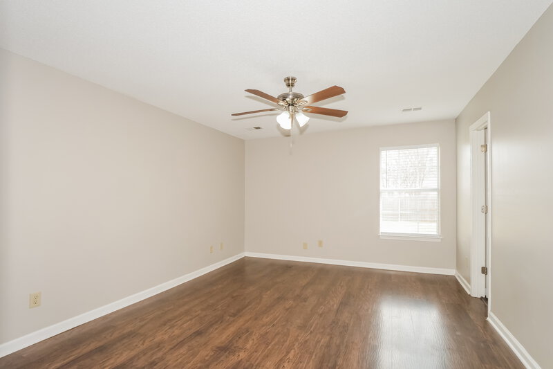 1,815/Mo, 5180 Plum Tree Dr Southaven, MS 38671 Main Bedroom View