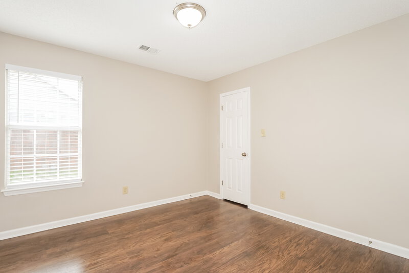 1,815/Mo, 5180 Plum Tree Dr Southaven, MS 38671 Bedroom View 2