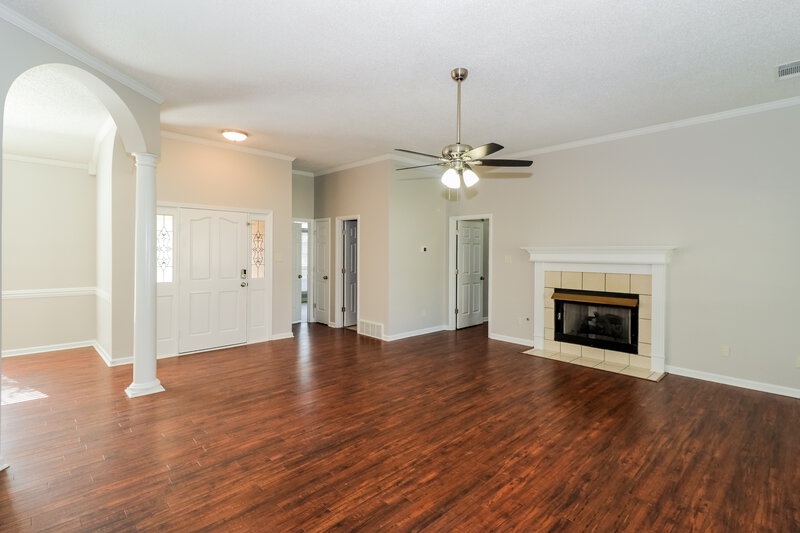 2,680/Mo, 288 Mayhurst Ln Cordova, TN 38018 Living Room View 2