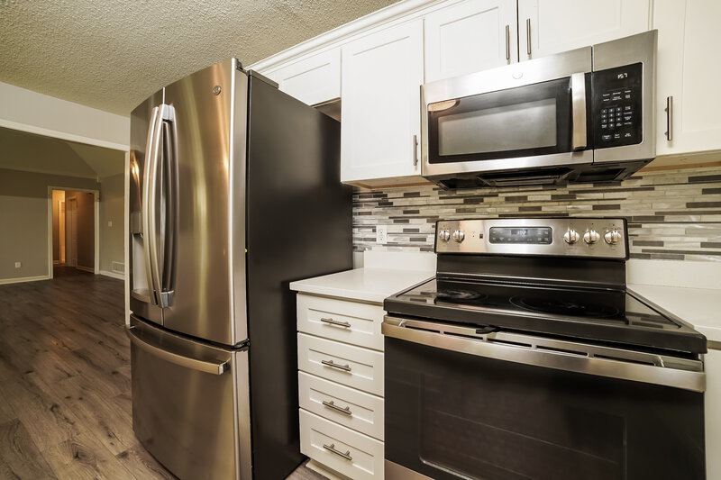 1,905/Mo, 7139 Maplewood Rd Olive Branch, MS 38654 Kitchen View 2